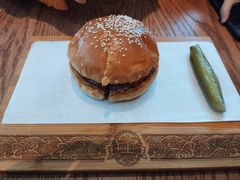 薯条汉堡-悠航SLOWBOAT(三里屯店)