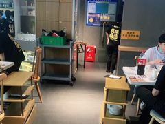 大堂-顺德公广东猪肚鸡·煲仔饭(白石洲店)