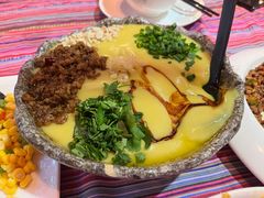 -香巴拉云南餐厅(华莱坞店)