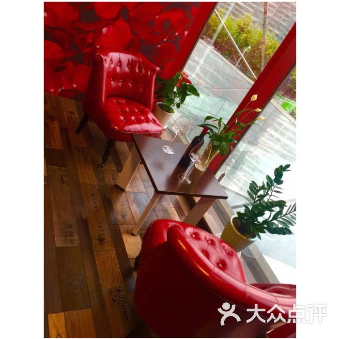 卡尔沙龙(全球首间概念博物馆店-图片-上海丽人-大众点评网