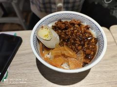 卤肉饭-吉野家(凯旋购物广场店)