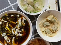 荠菜肉馅拌馄饨-潘国仙耳光馄饨(黄家阙路店)