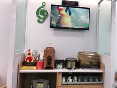 -老乡鸡(亳州路天庆大厦店)