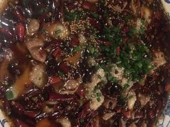 鱼里有肥肠-胡桃里乐队酒馆(鎏嘉码头店)