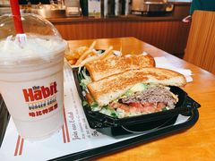 -The Habit Burger Grill 哈比特汉堡(复兴soho店)