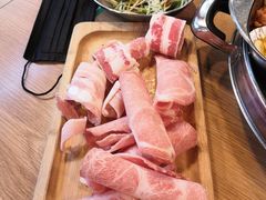 -江南猪肉商会无限续吃(弘大店)