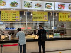 -笔架山食堂