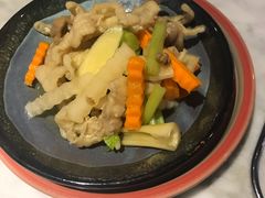 -尚尚仙·酸汤猪手·猪肚鸡火锅(华联万柳购物中心店)