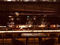 -The ROOF (通盈中心店)