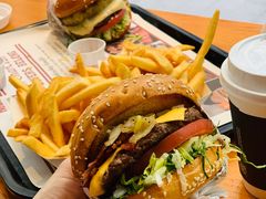 -The Habit Burger Grill 哈比特汉堡(复兴soho店)