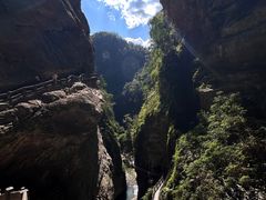 -龙水峡地缝景区