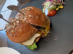 经典芝士汉堡-HIGH FIVE哈福手工汉堡(桂林路店)