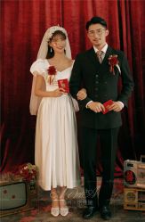 -易摄影婚纱摄影工作室