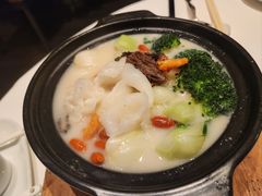 鱼汤海味时蔬煲-宝丽轩中餐厅BAOLIXUAN