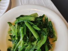 -肥肥虾庄·金牌油焖大虾(汉街SKP店)