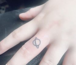 -SNOW TATTOO STUDIO