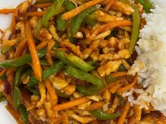鱼香鸡丝盖饭-臻味斋