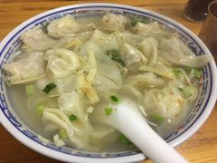 -胖子馄饨坊(天目大厦东南)