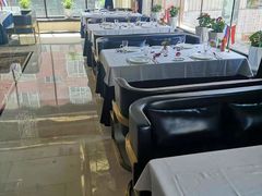 -马克西姆俄罗斯餐厅(通亚街店)