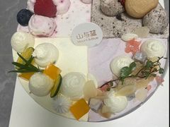 -山与蓝蛋糕(勒泰店)