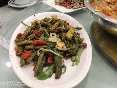 -焱焰鲜锅兔·佳味郑氏·自贡特色菜