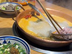 -洱火云南酸菜牛肉火锅(石景山当代商城店)