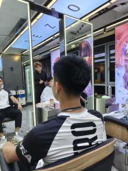 -藤野造型烫发染发