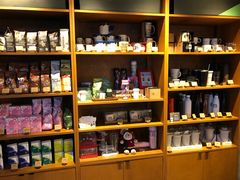 零售区-星巴克臻选(宁波天一广场店)