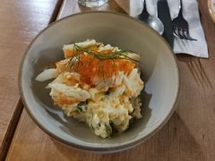 三文鱼籽蟹肉咸蛋黄土豆泥-salée