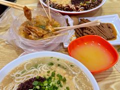 -许西美食一条街