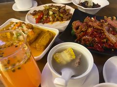 -隔壁老王·家常云南菜(花巷店)