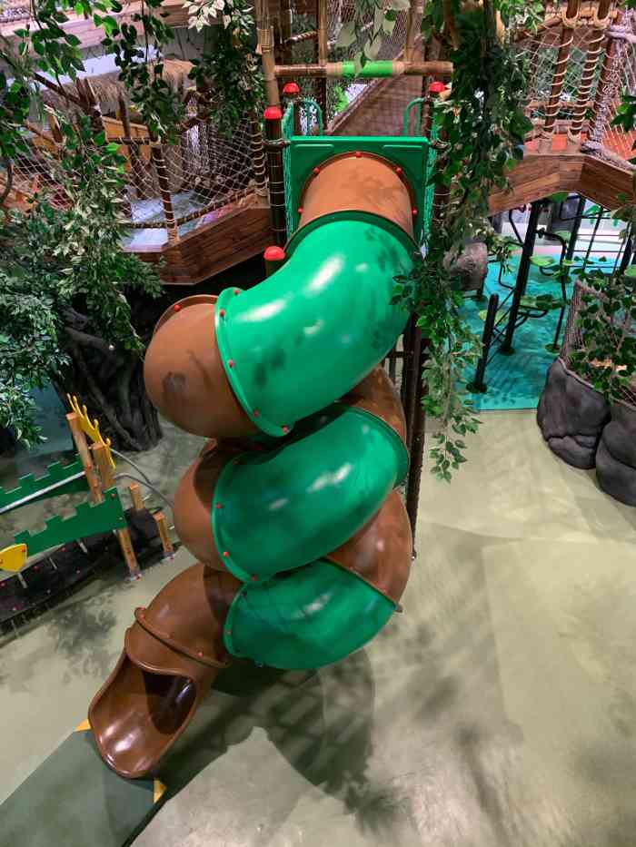 早就听说过古北水镇的童玩馆终于带娃来了项目比较多小朋友玩得很尽兴
