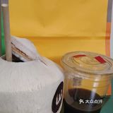 玉房九霄露，碧叶四时春