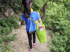 -鬼笑石后山停车场