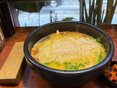 -银米·云南传统过桥米线(双廊黑金冠店)