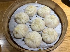 -馋三尺蟹粉小笼(人民广场店)