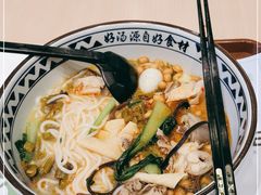 -蒙自源米线大王(东站店)