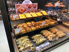 -巴黎贝甜(大宁国际商业广场店)