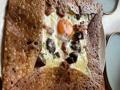 鸡蛋蘑菇熏肉荞麦可丽饼-RAC BAR(安福路店)