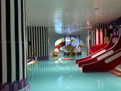 -涨巢·潮玩水疗局