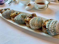 老豆腐蒸黑金鲍-宝丽轩中餐厅BAOLIXUAN
