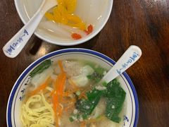 鲜肉馄饨-长人馄饨铺(解放街店)