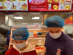 -塔斯汀中国汉堡(徐汇汇京广场店)