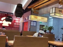 大堂-怪噜范·老贵阳街头名小吃(鸿通城店)