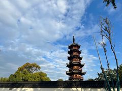 -龙华寺
