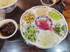 -老北京炸酱面大王.铜锅涮肉(朝阳门店)