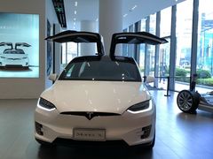 -TESLA 特斯拉(广州天环广场体验店)