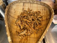 油炸小鱼-肖炮现炸酥肉(解放碑店)