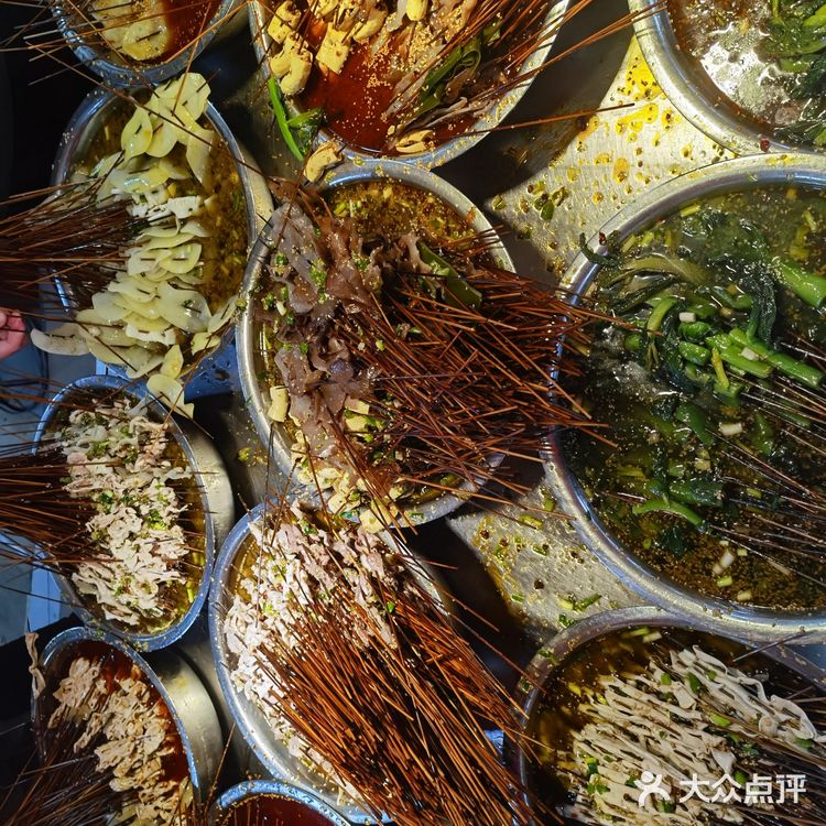 老字号钵钵鸡 烟火气满满的鲜知味～