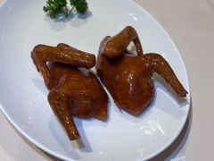 玻璃脆皮乳鸽-利苑酒家(金宝店)